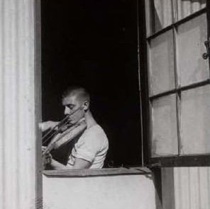 Unpacking Memories of World War II Italian Captivity in Africa: Music, Theatre, Literature, and Art Making in POW Camps